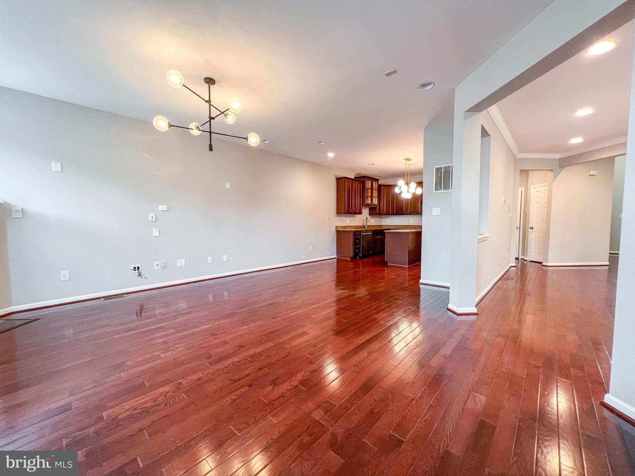 3909 BEEKER MILL PL