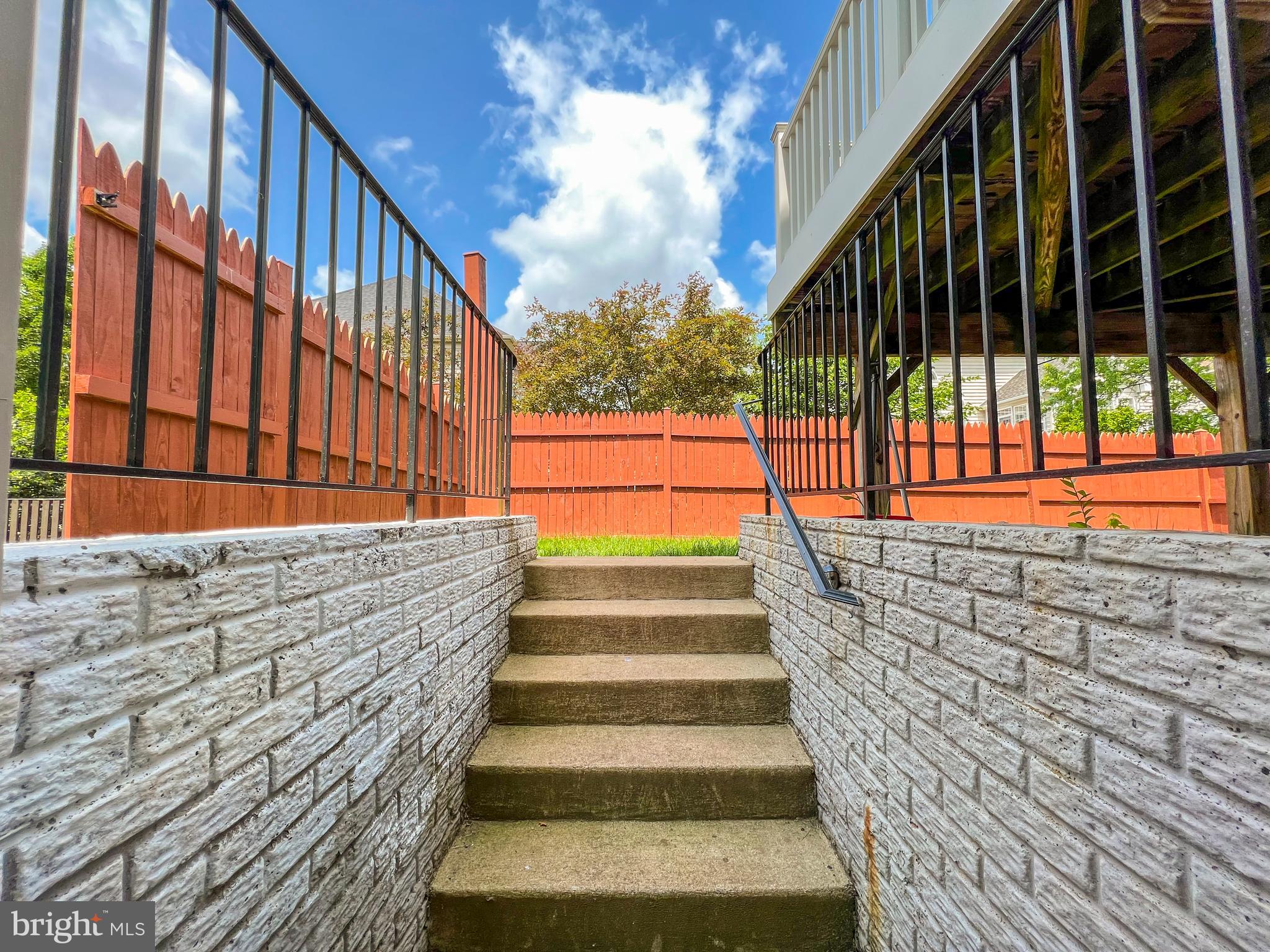 3909 BEEKER MILL PL