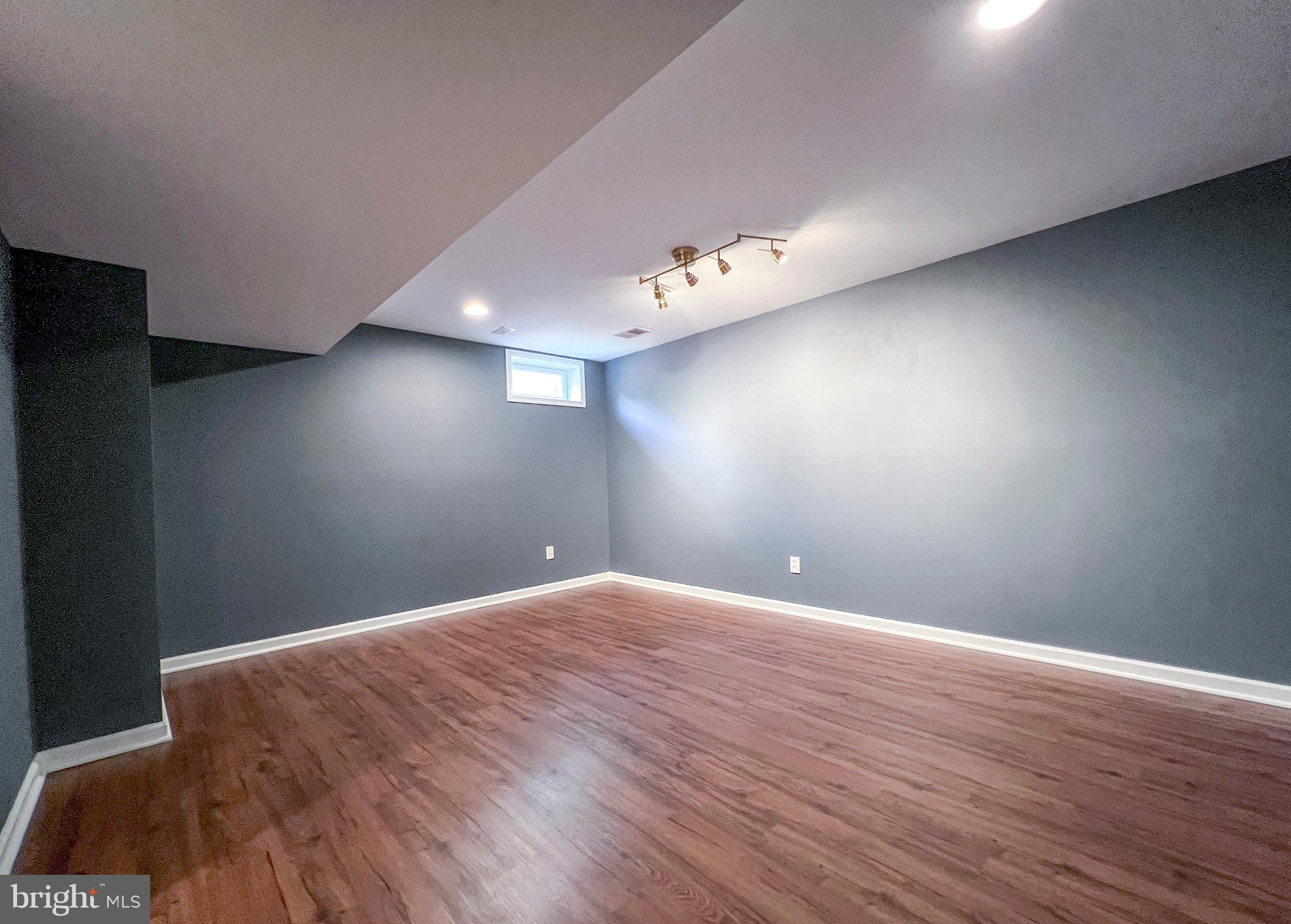 3909 BEEKER MILL PL