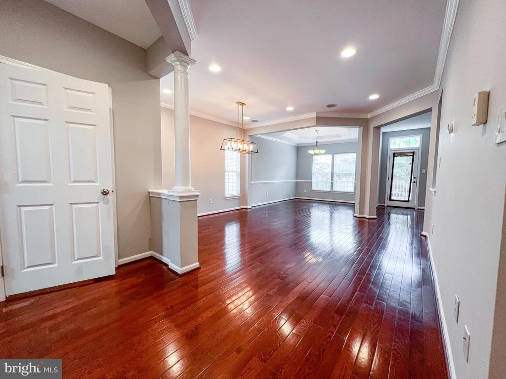 3909 BEEKER MILL PL