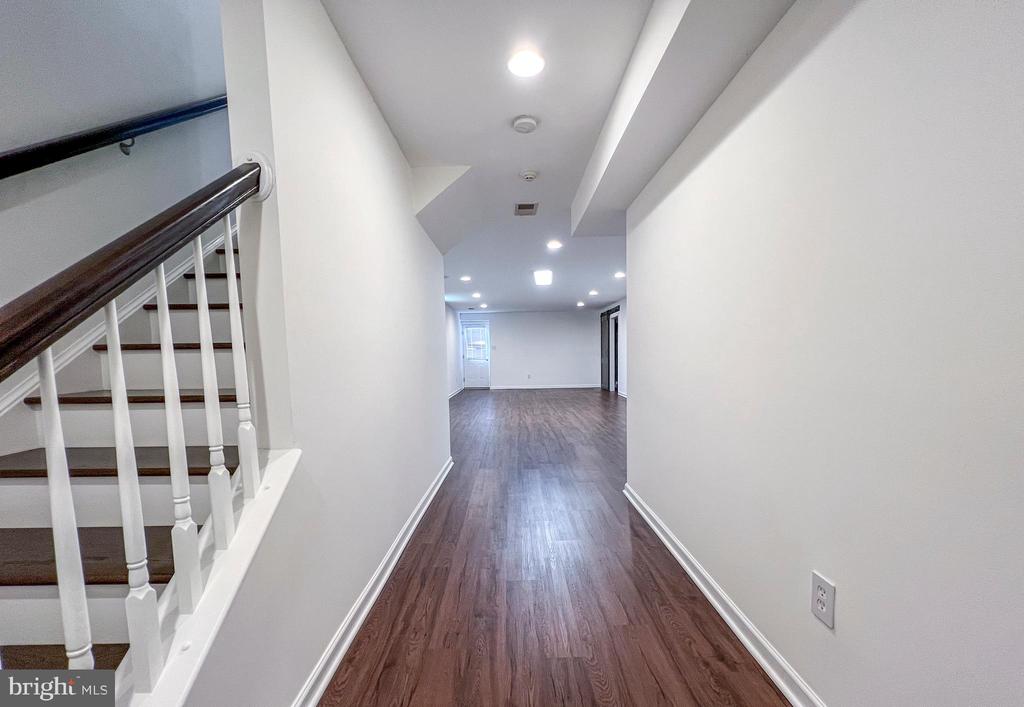 3909 BEEKER MILL PL
