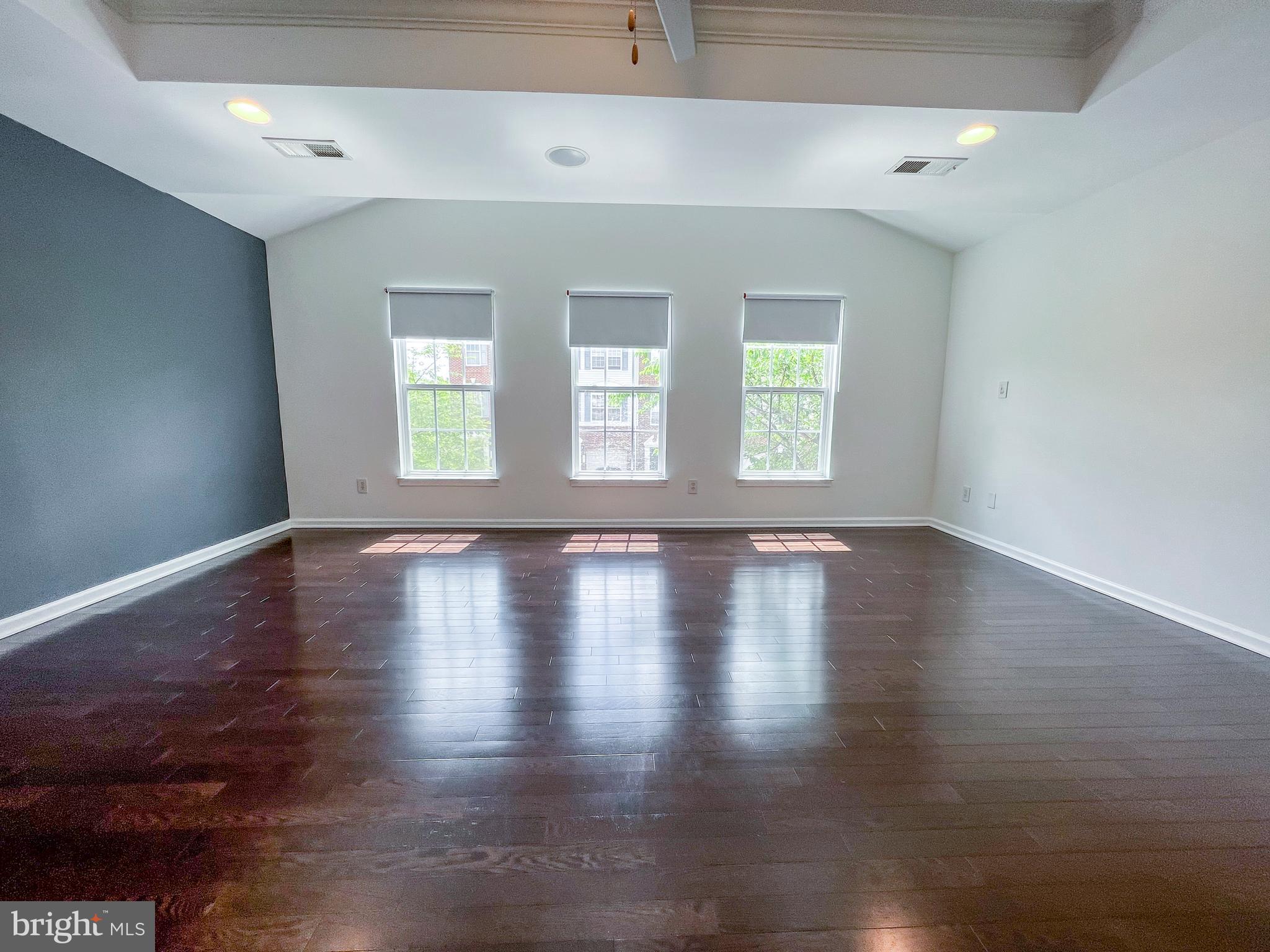 3909 BEEKER MILL PL