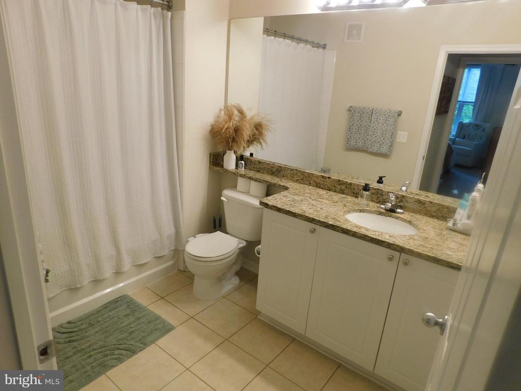 2791 Centerboro Dr #273