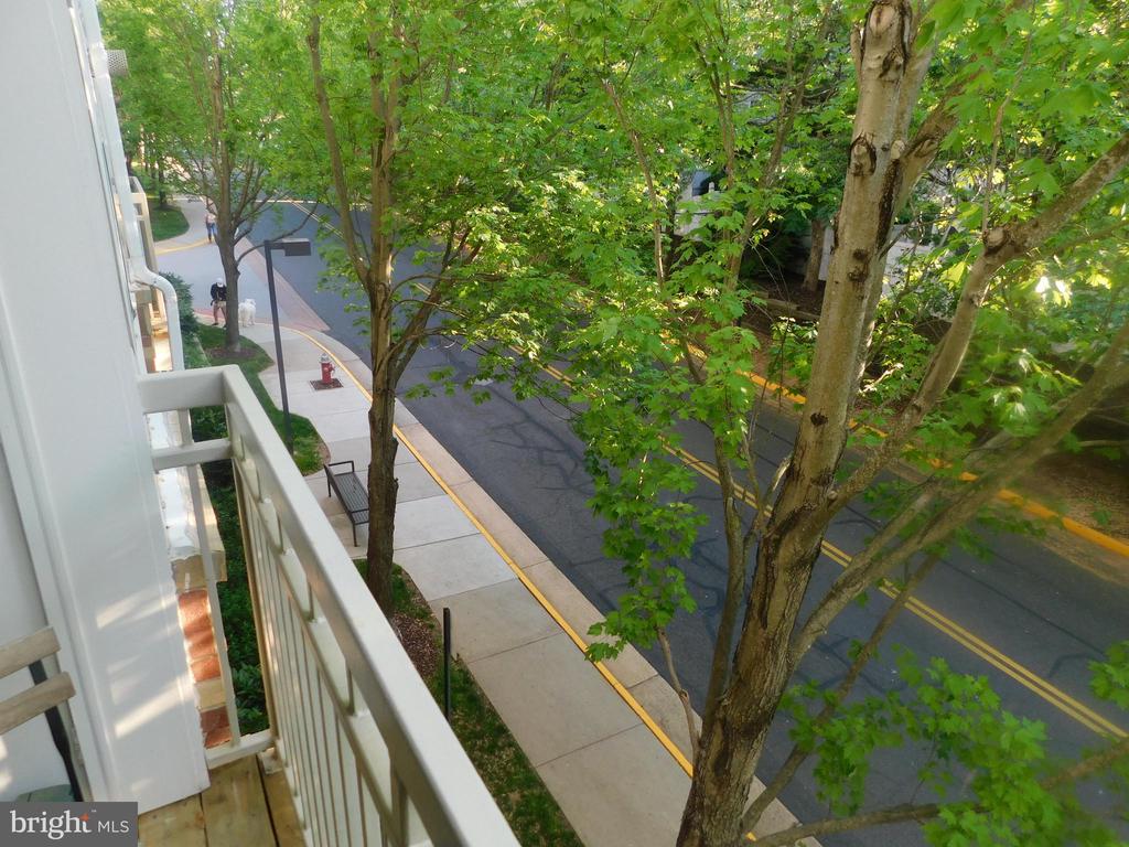 2791 Centerboro Dr #273