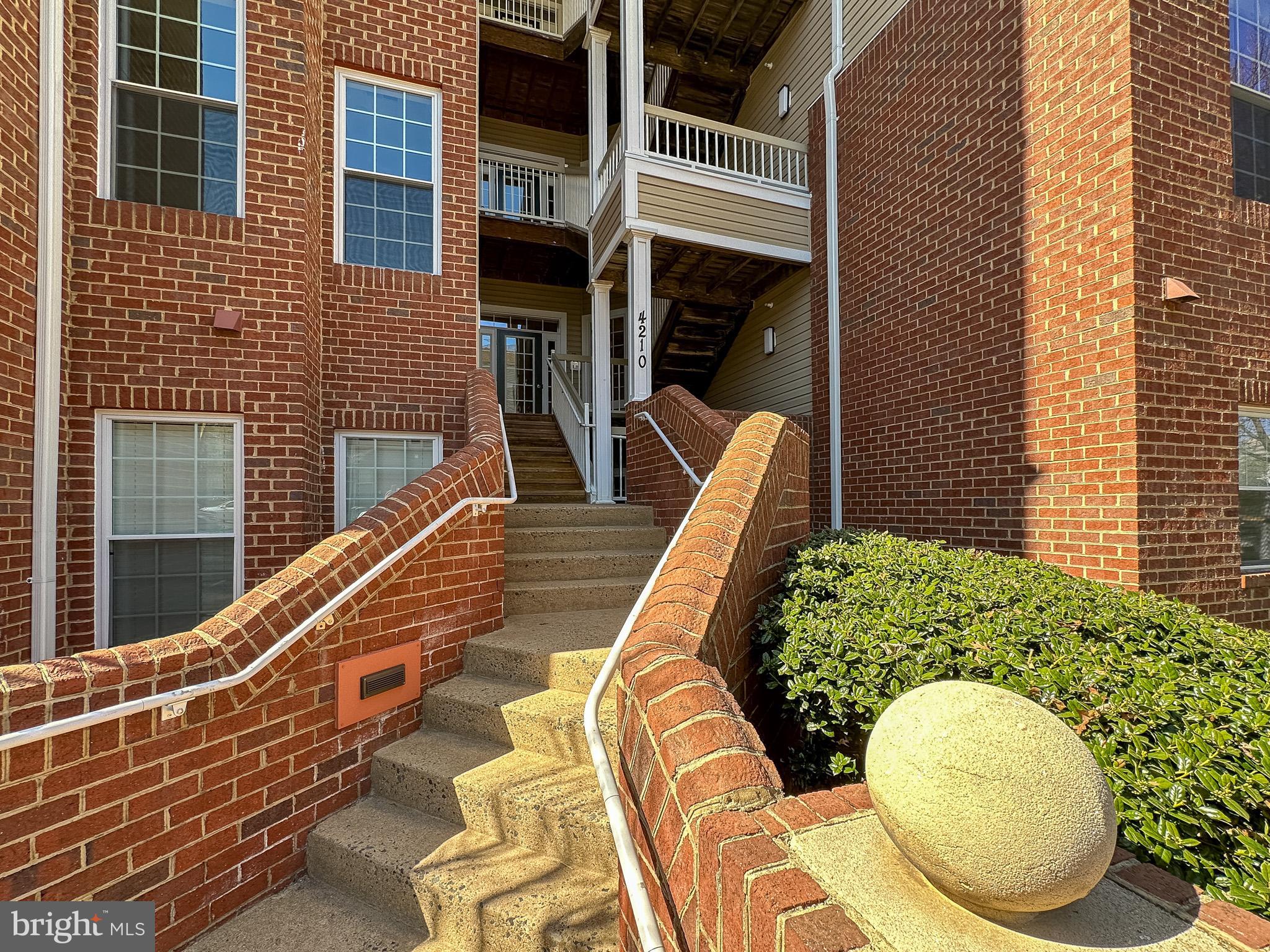 4210-P MOZART BRIGADE LN #P