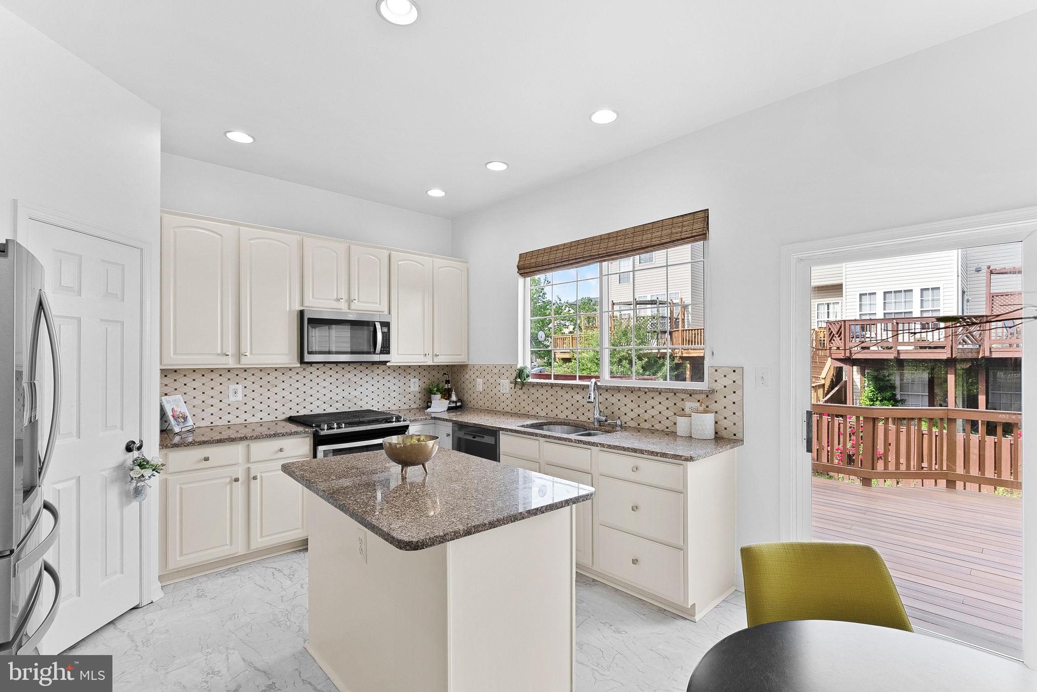 2505 Wheat Meadow Ct