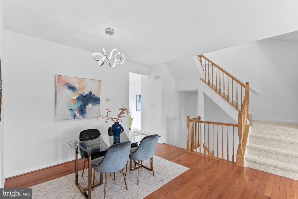 2505 Wheat Meadow Ct