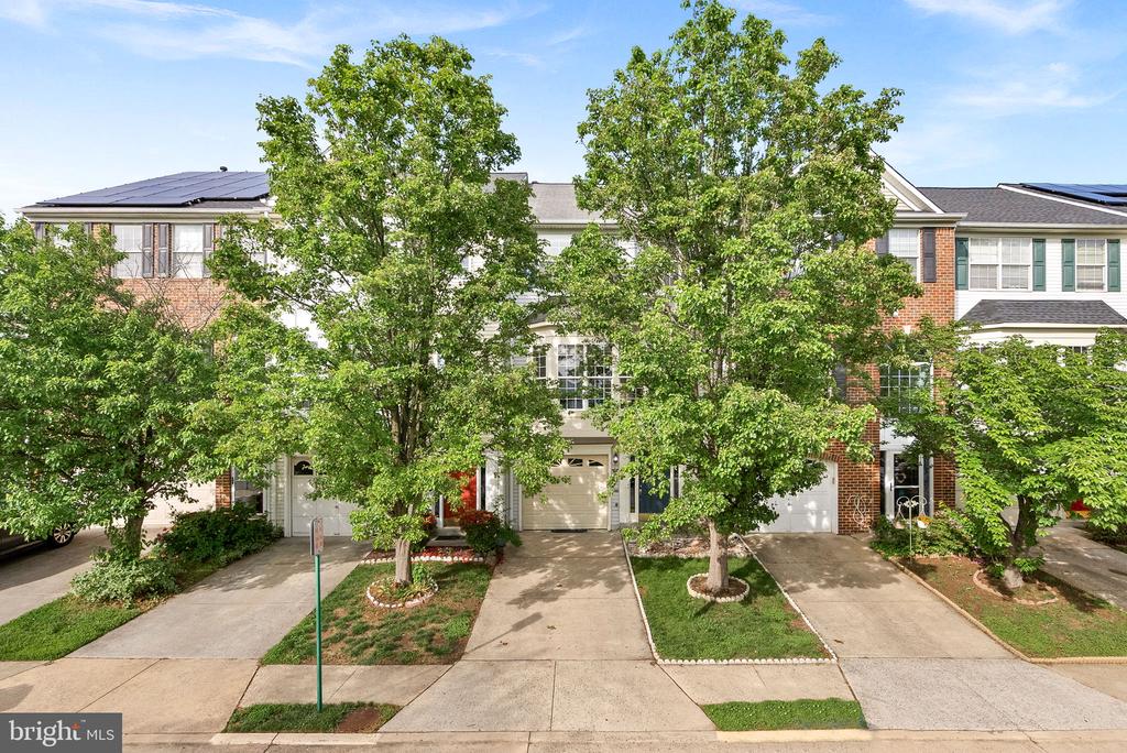 2505 Wheat Meadow Ct