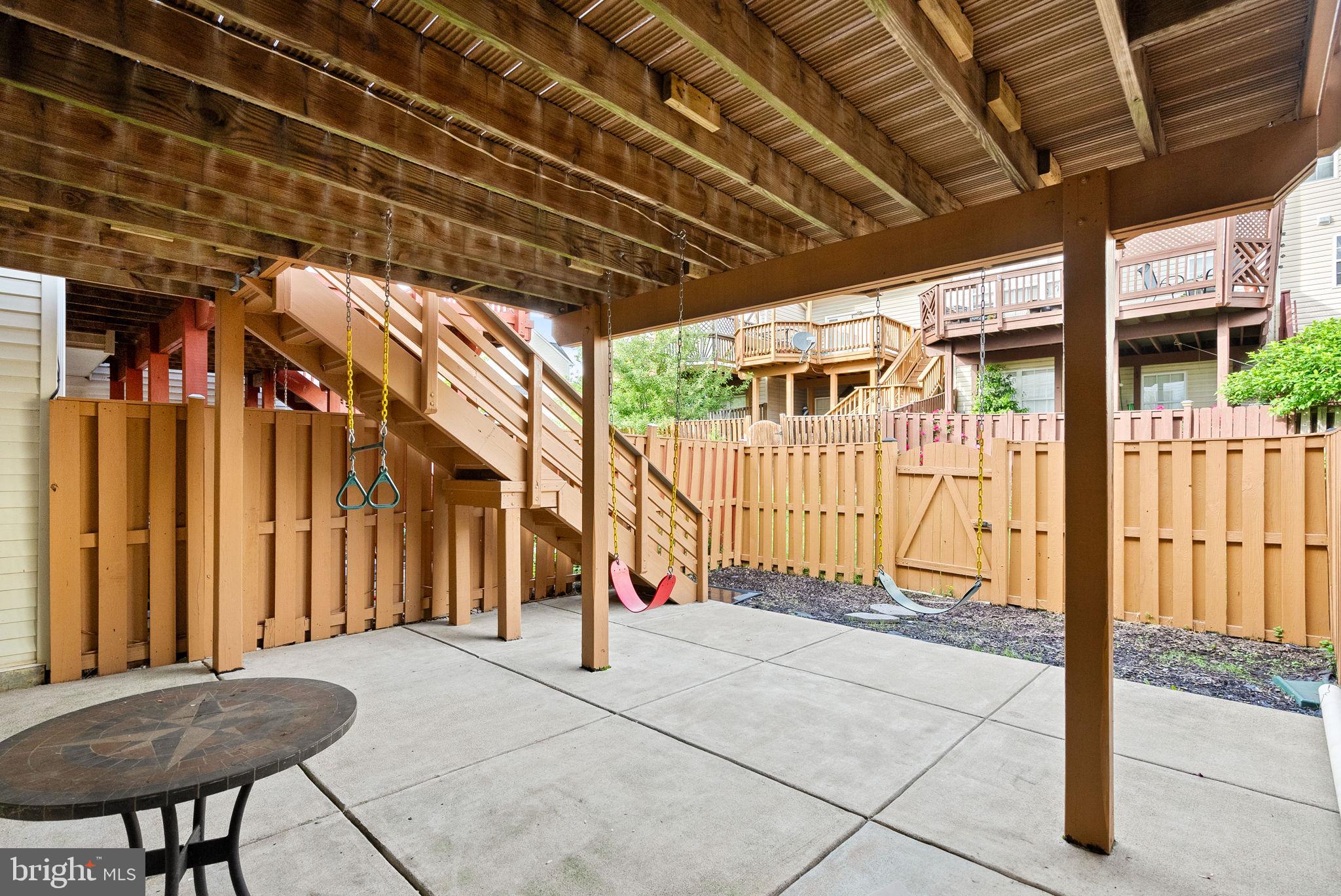 2505 Wheat Meadow Ct