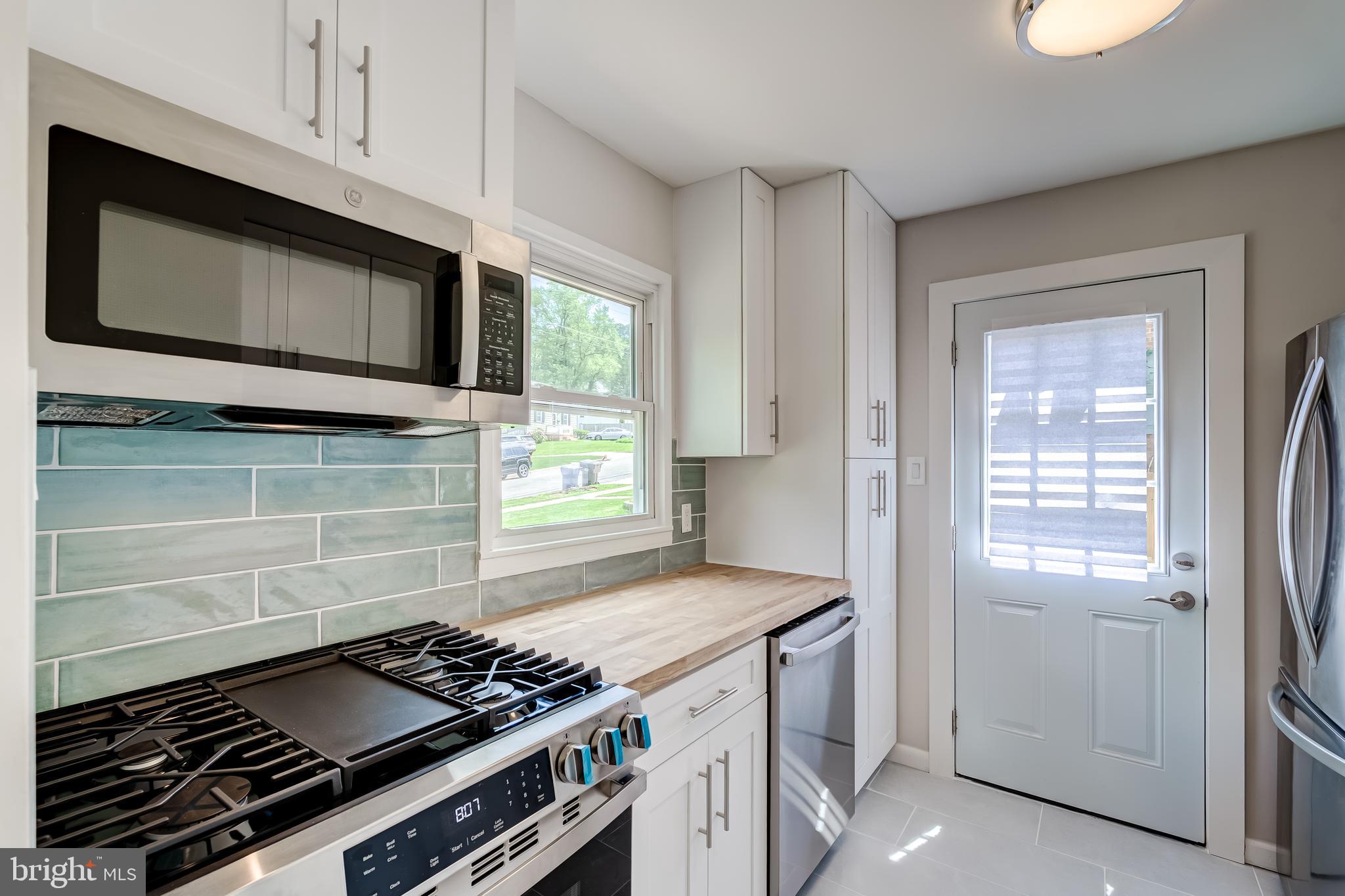 5614 Tremont Dr