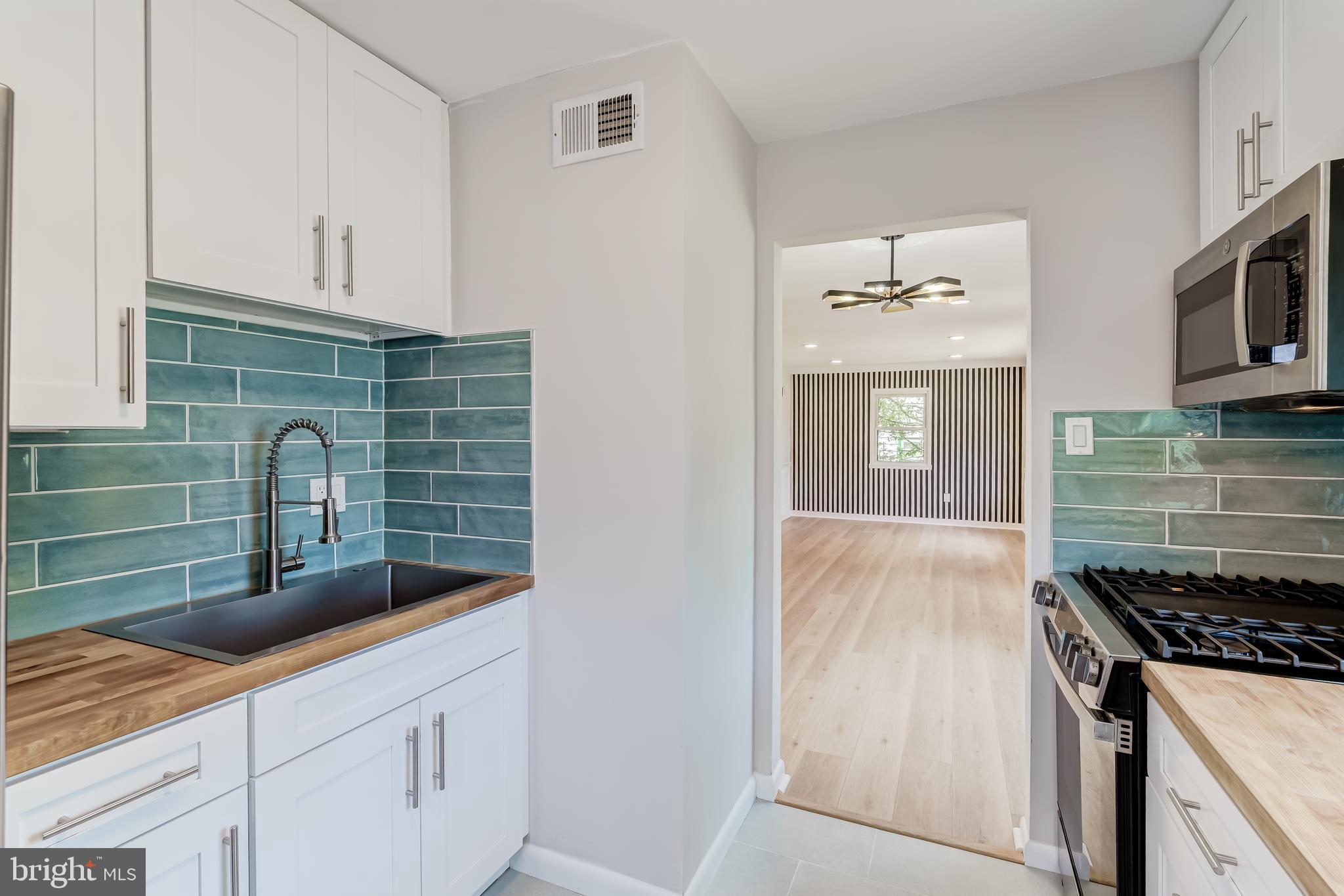 5614 Tremont Dr