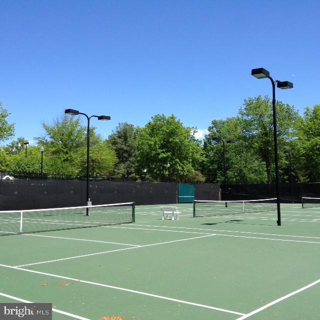 3901 Golf Tee Ct #301