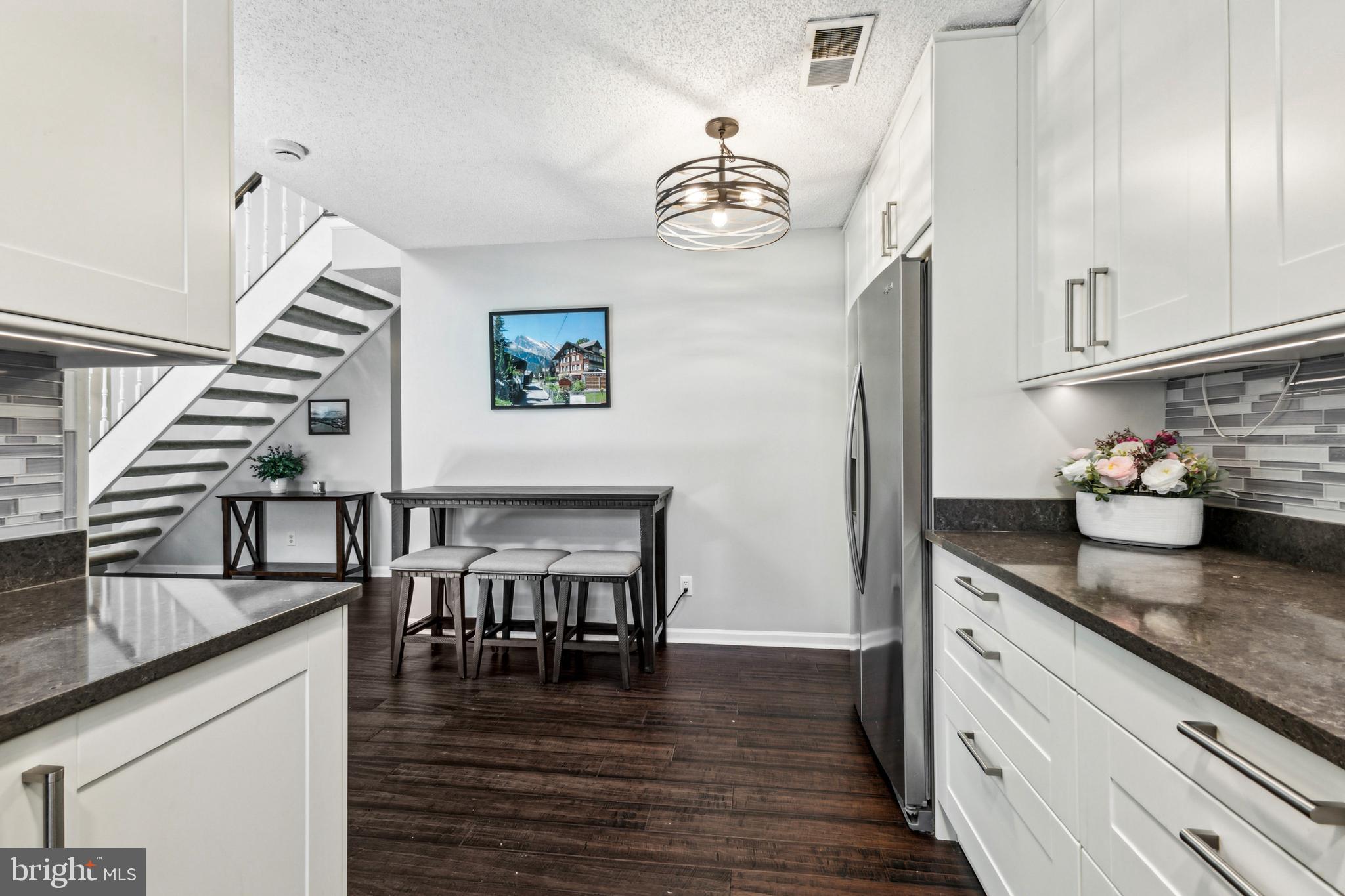 3901 Golf Tee Ct #301