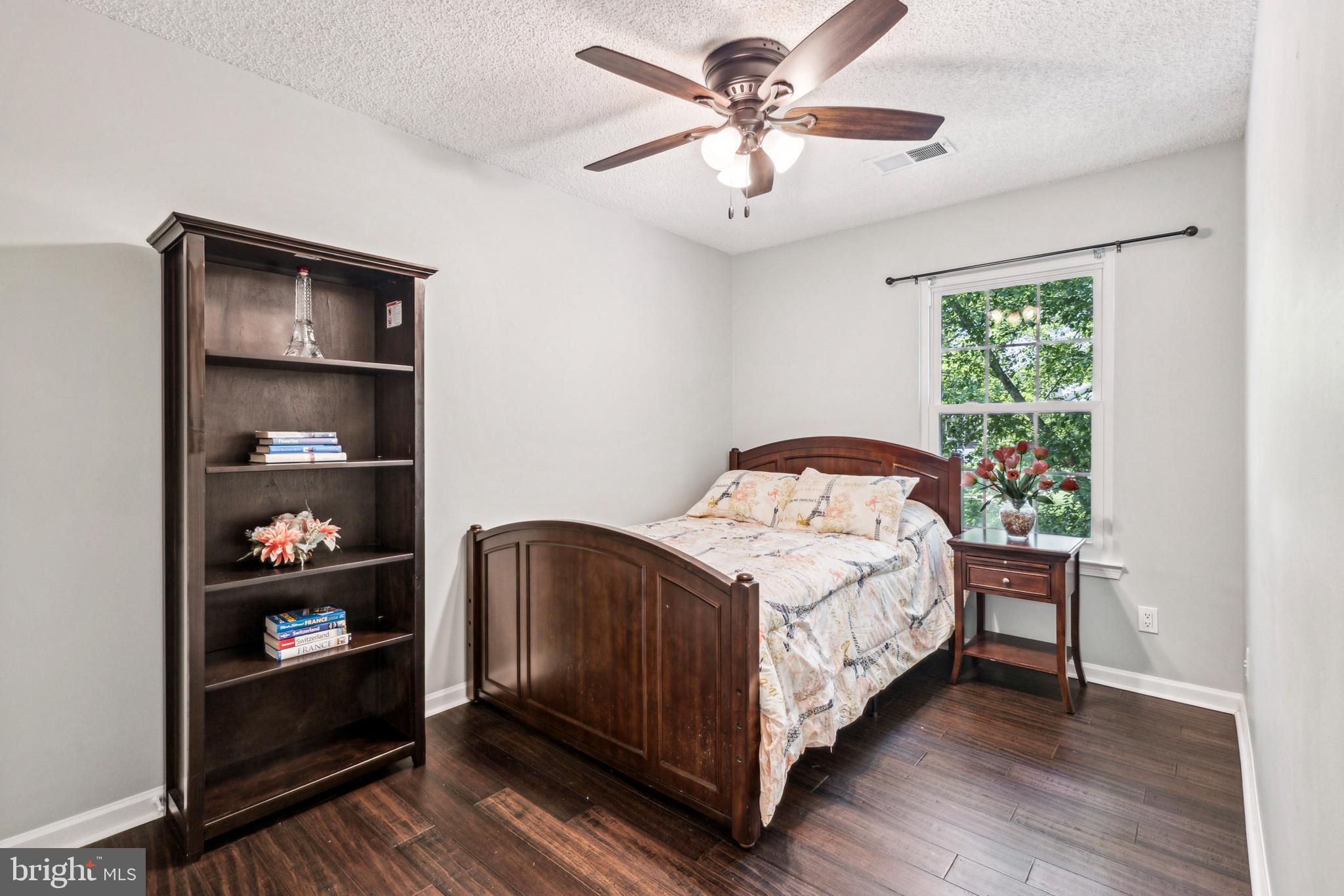 3901 Golf Tee Ct #301