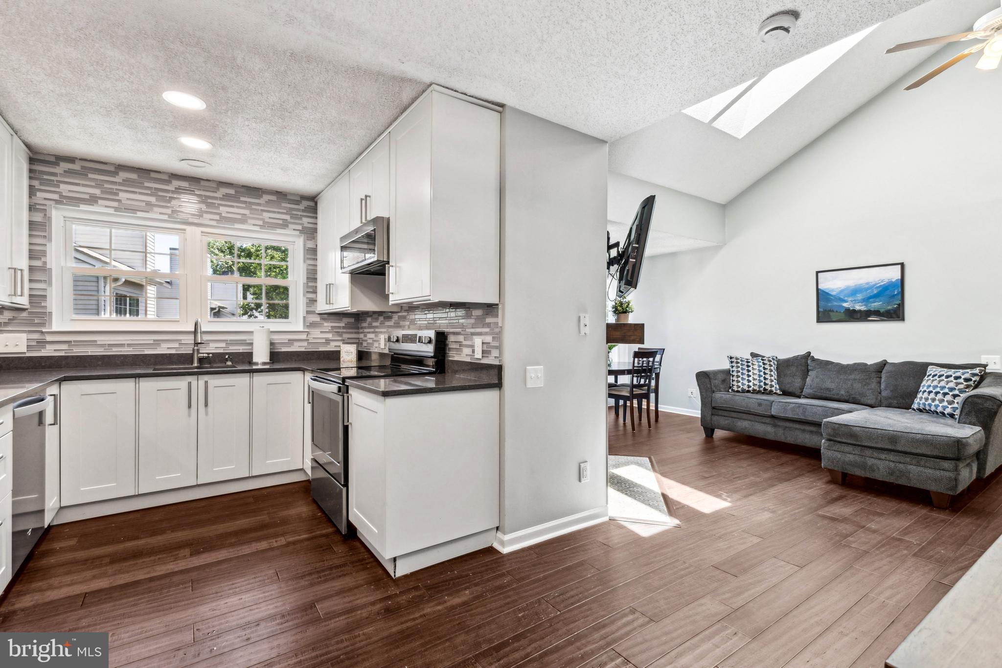 3901 Golf Tee Ct #301