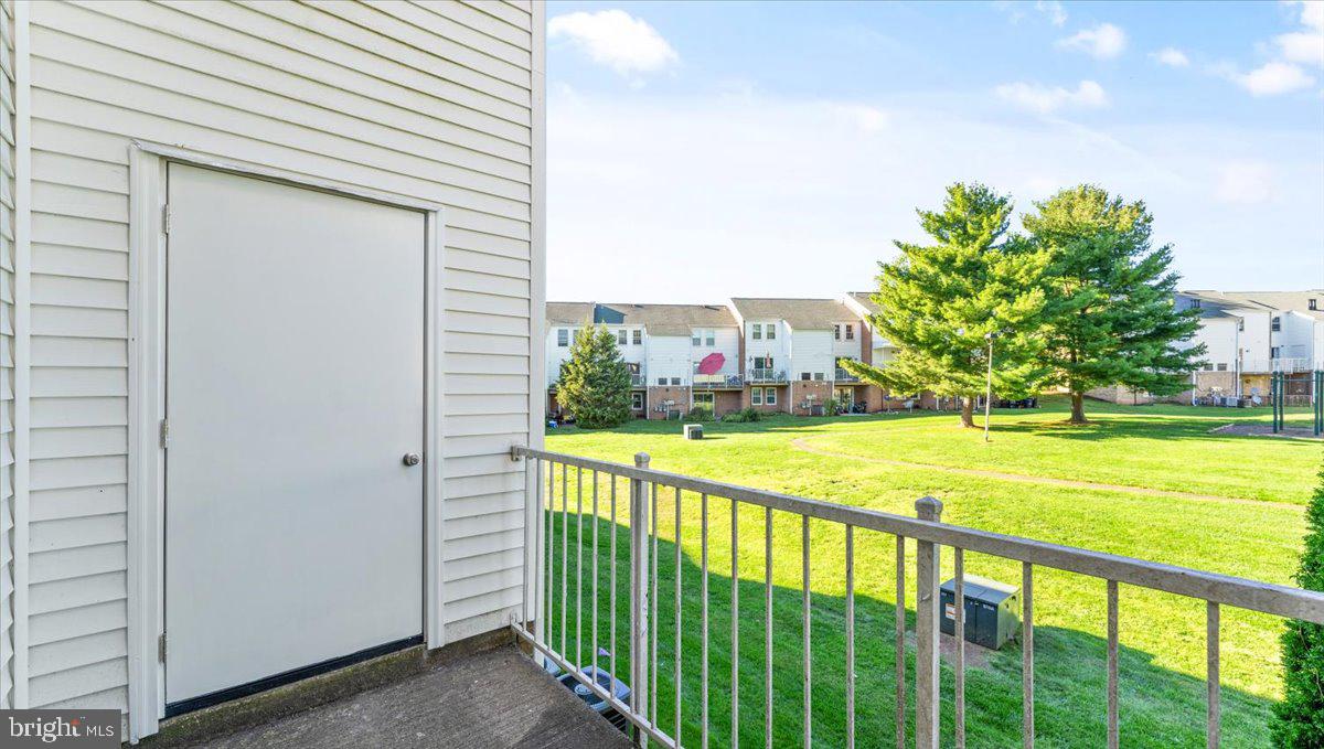 14524 GOLDEN OAK RD