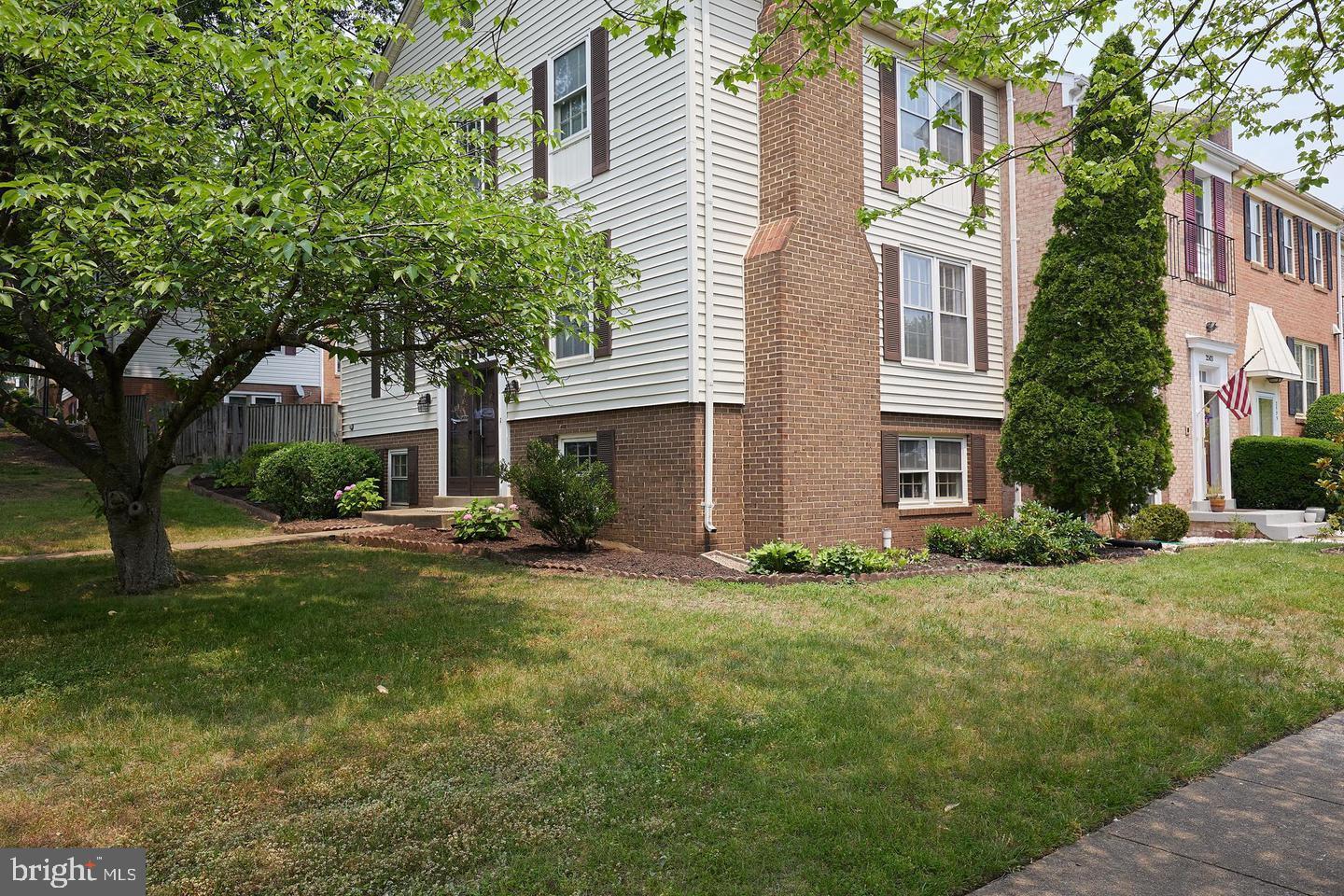 2501 WINDBREAK DR