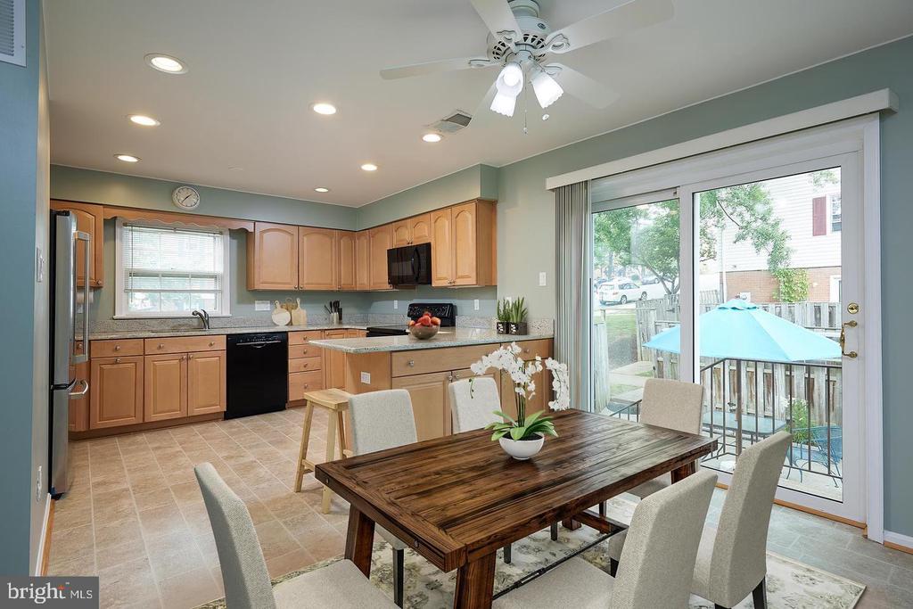 2501 WINDBREAK DR