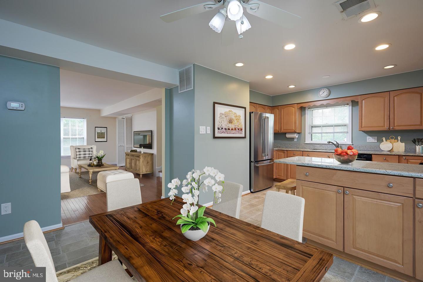2501 WINDBREAK DR