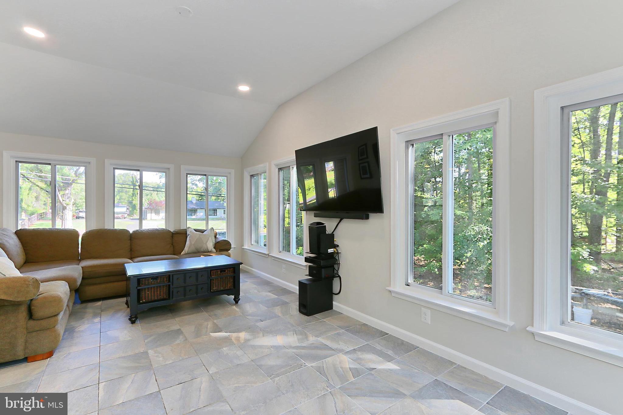 10621 Old Colchester Rd