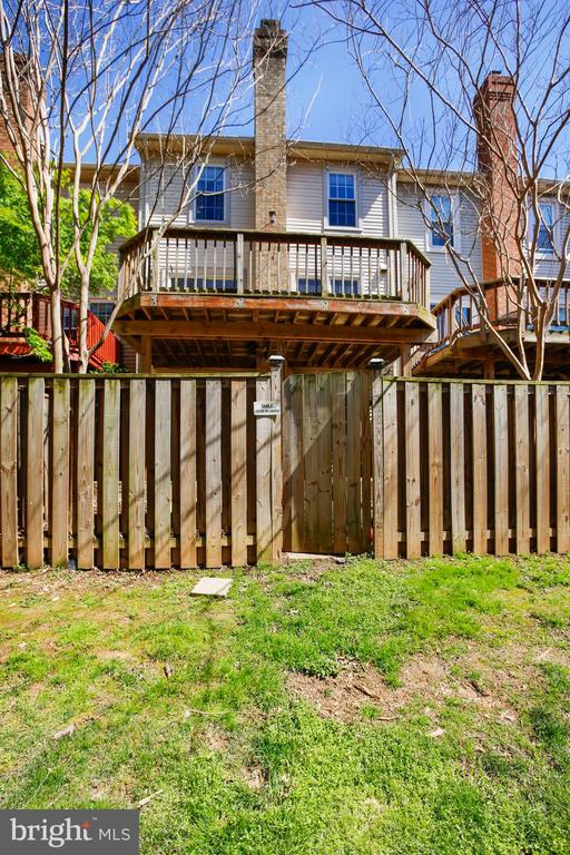 4263 Sleepy Lake Drive