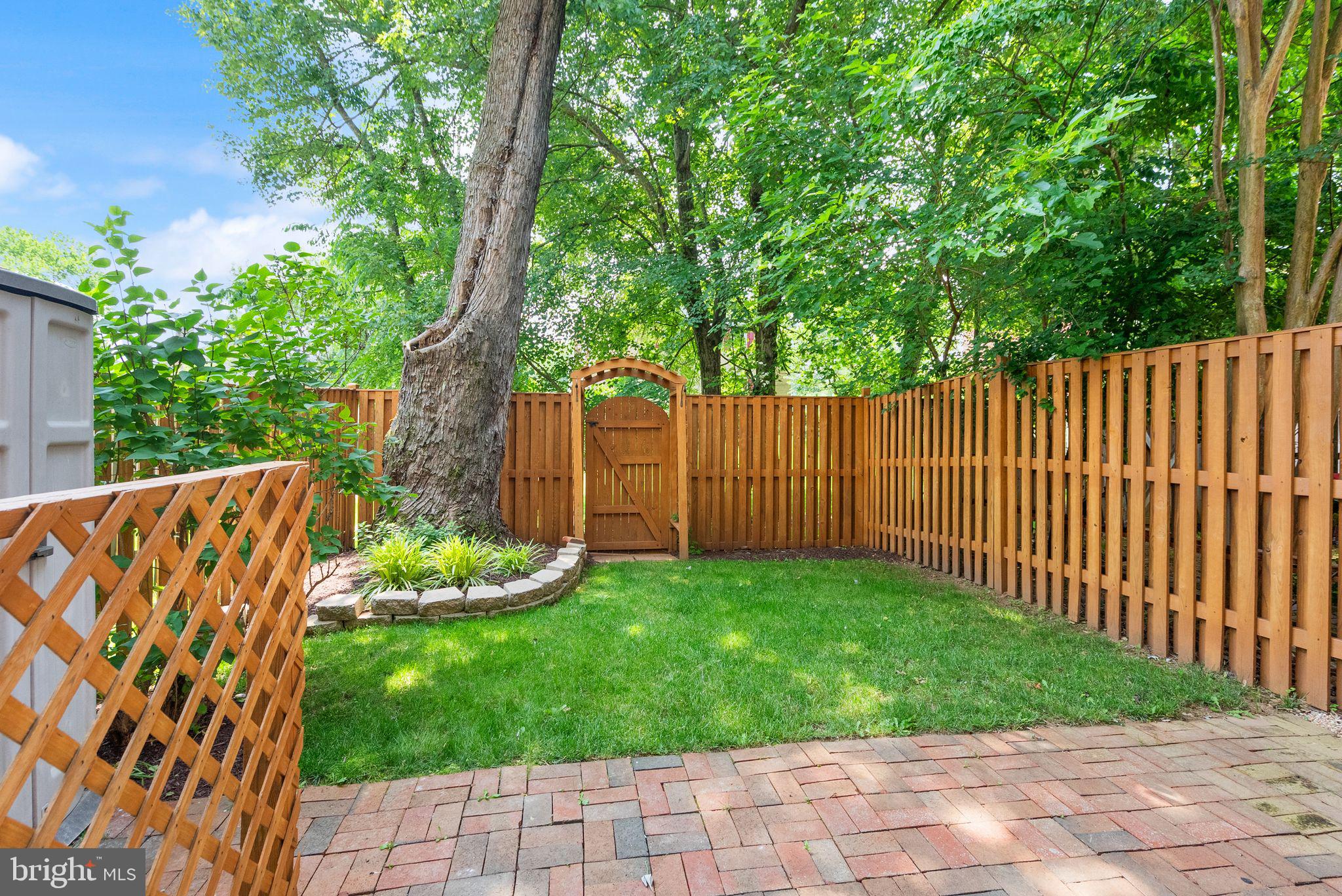9882 High Water Ct