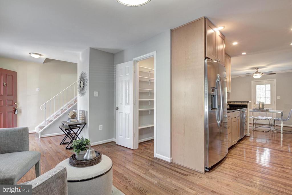 3147 BAYSWATER CT