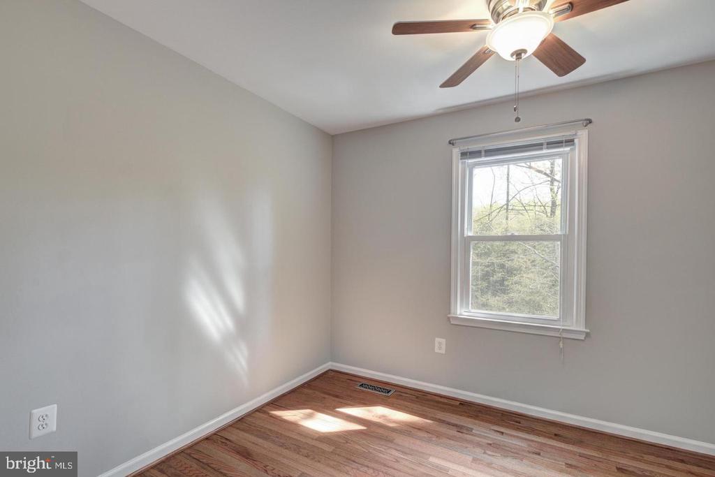 3147 BAYSWATER CT