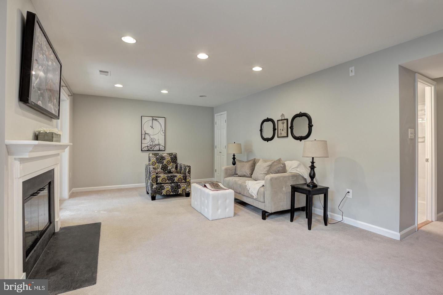 3147 BAYSWATER CT