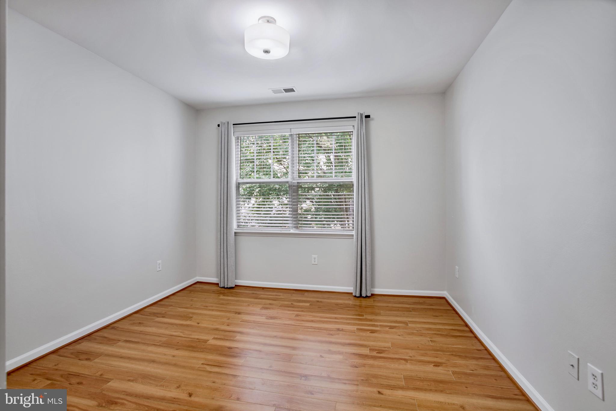 12937 CENTRE PARK CIR #203