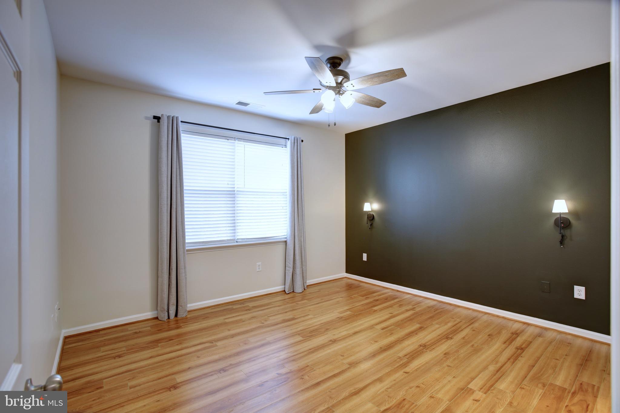 12937 CENTRE PARK CIR #203