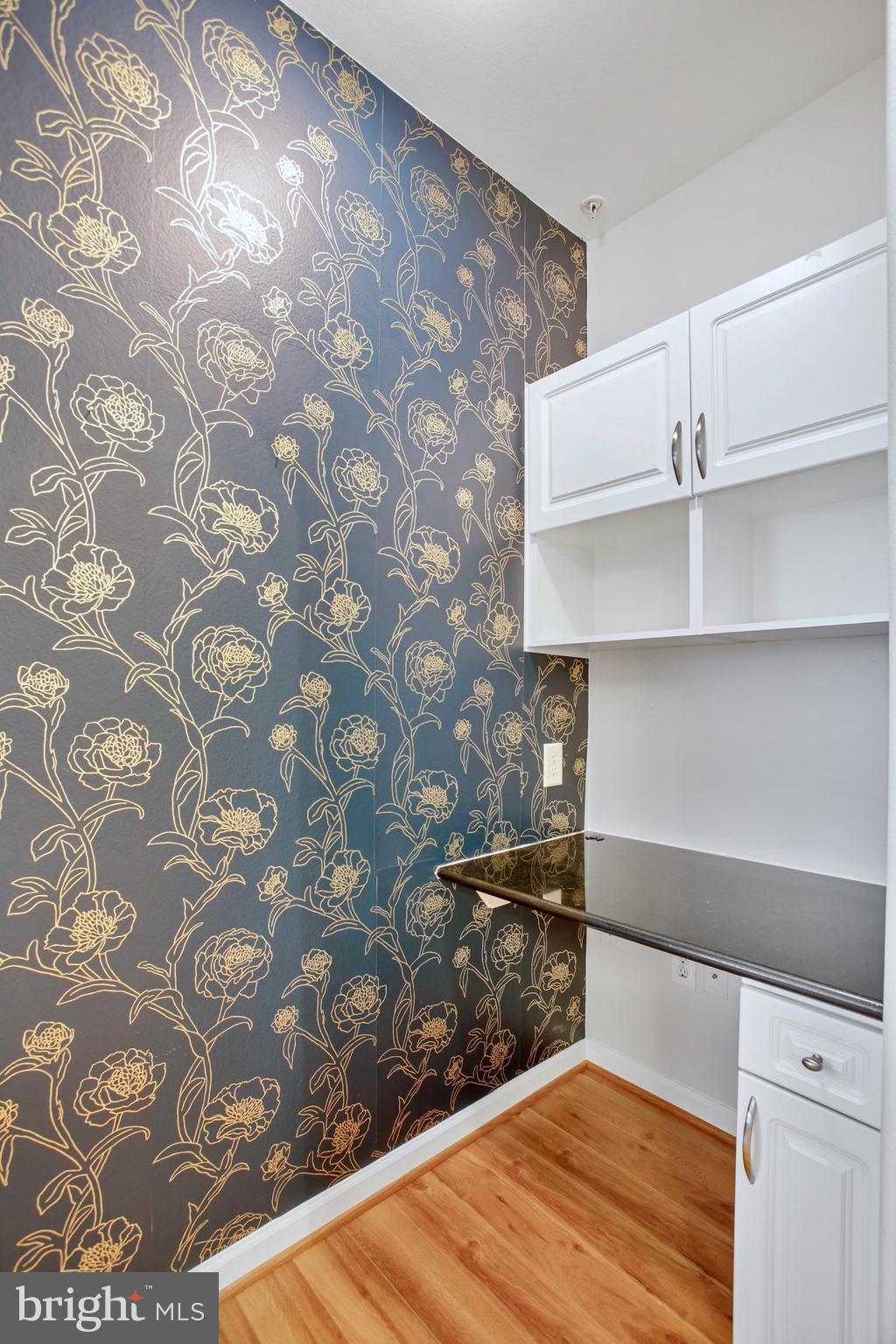 12937 CENTRE PARK CIR #203