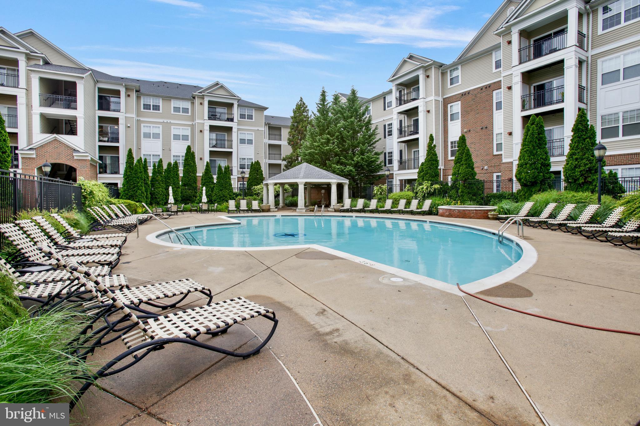 12937 CENTRE PARK CIR #203