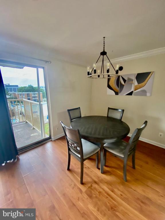 2624 Redcoat Dr #2b