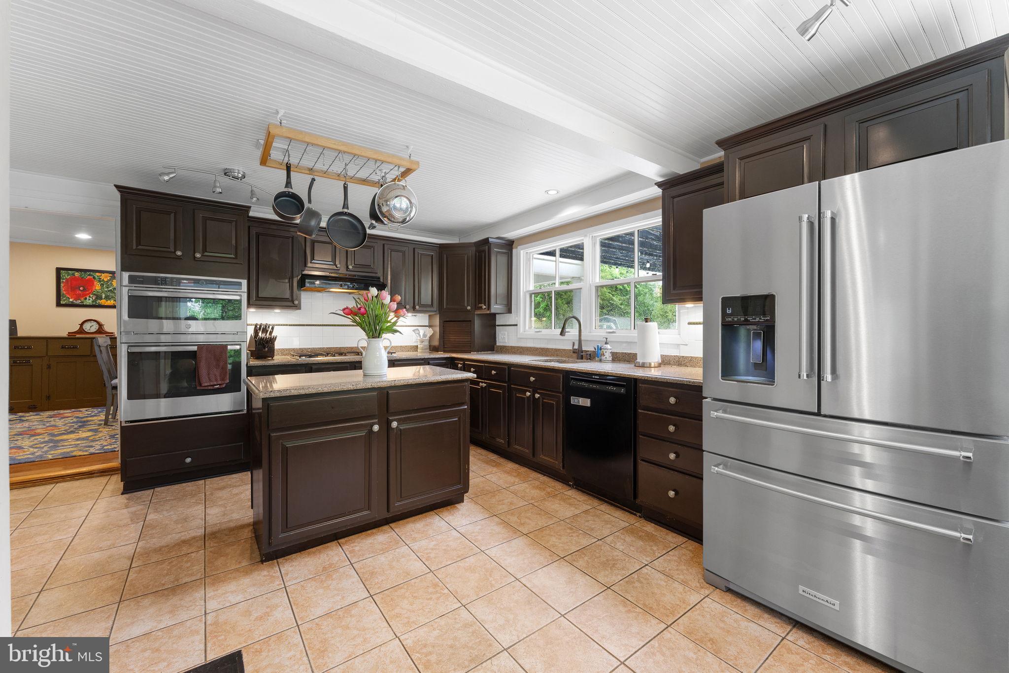 311 Beulah Rd NE