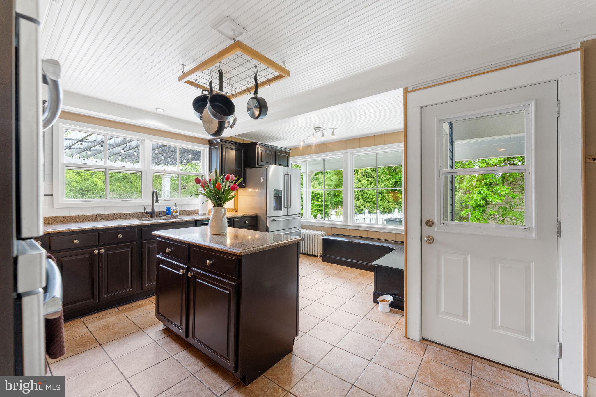311 Beulah Rd NE