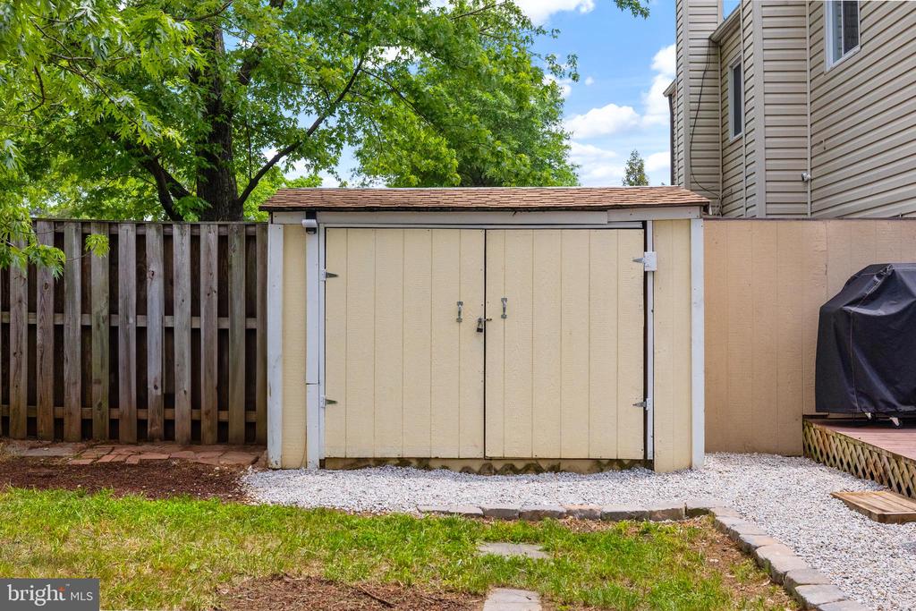 370 Juniper Ct