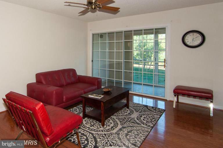 12104 GREEN LEAF CT #102