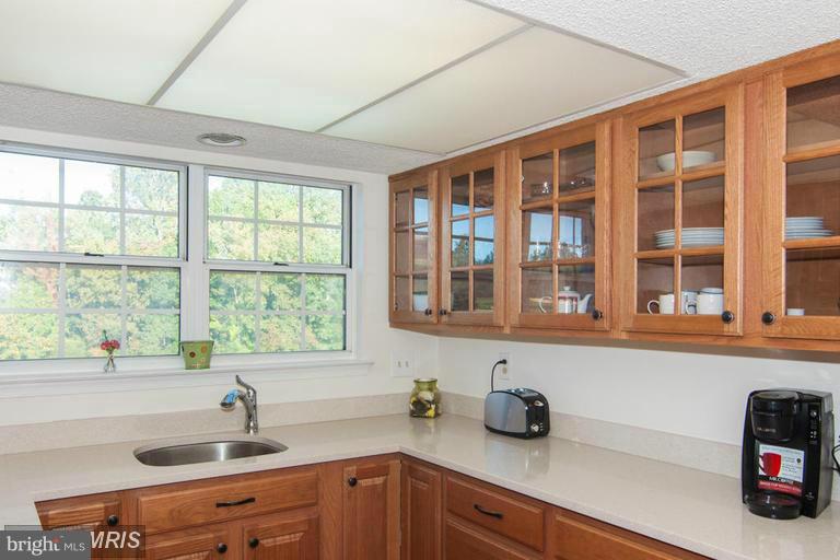 12104 GREEN LEAF CT #102