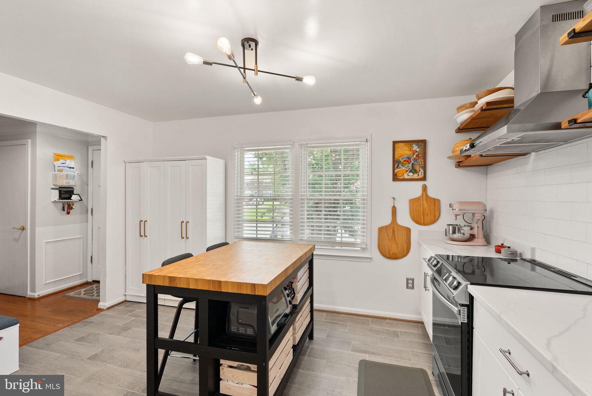6883 Brian Michael Ct