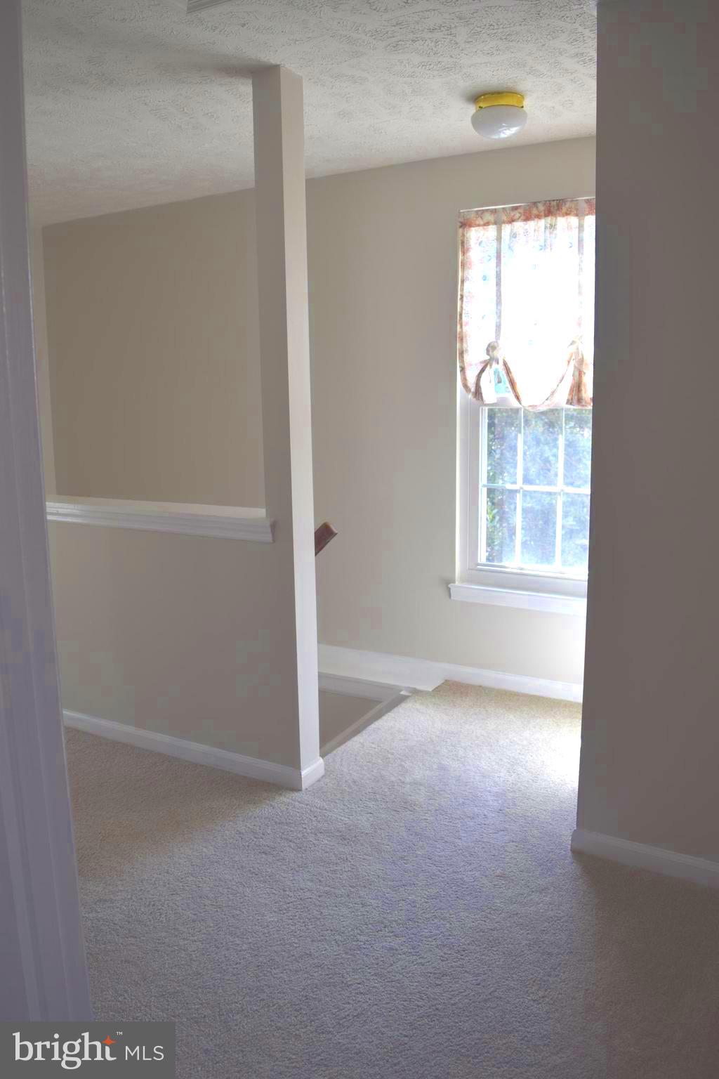 1549 AUTUMN RIDGE CIR