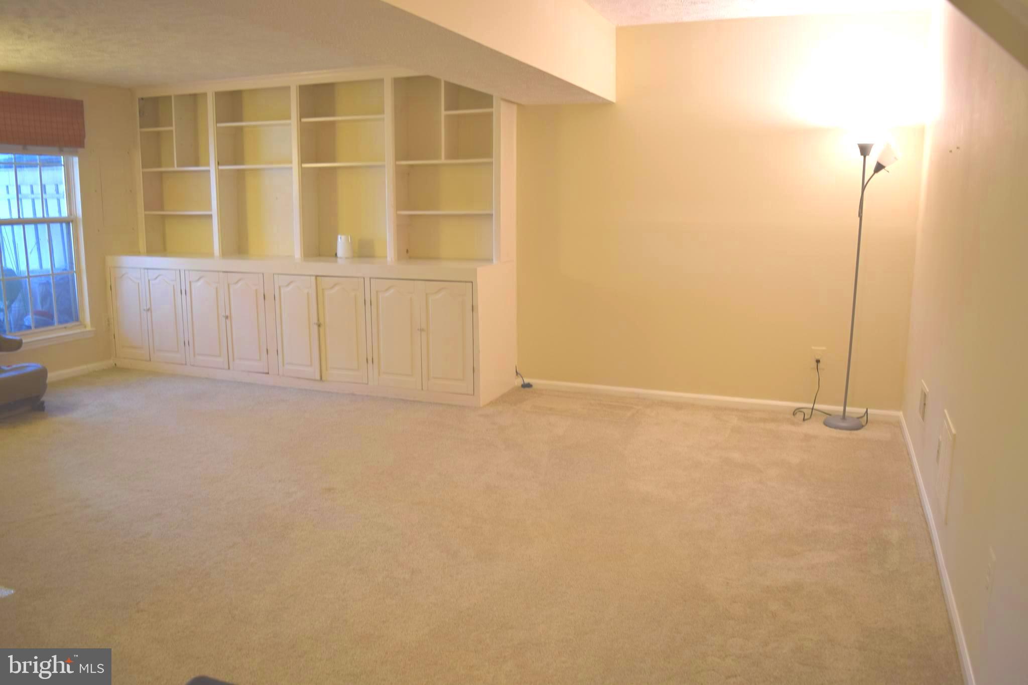 1549 AUTUMN RIDGE CIR