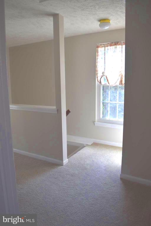 1549 AUTUMN RIDGE CIR