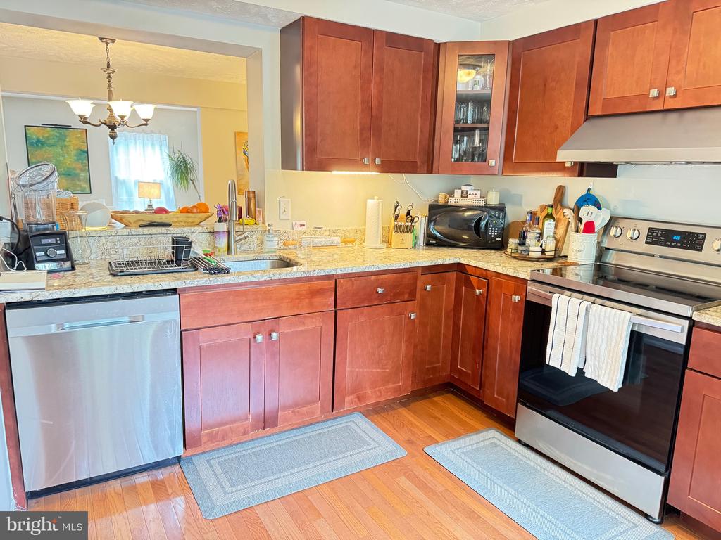 1549 AUTUMN RIDGE CIR