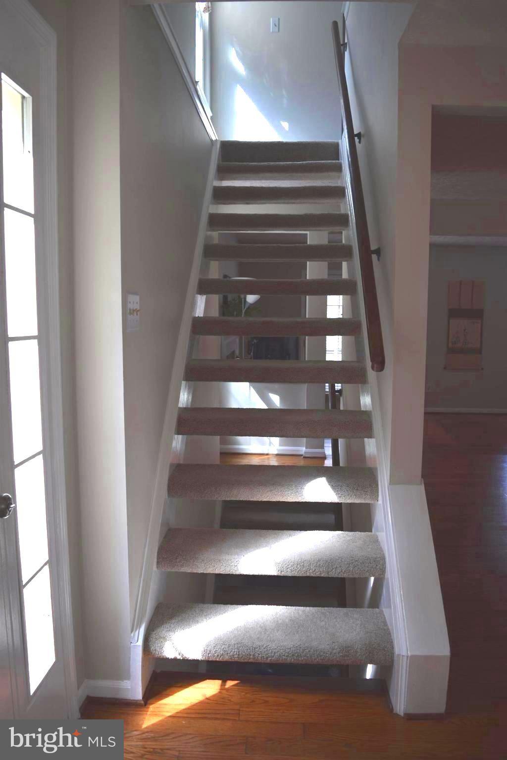 1549 AUTUMN RIDGE CIR