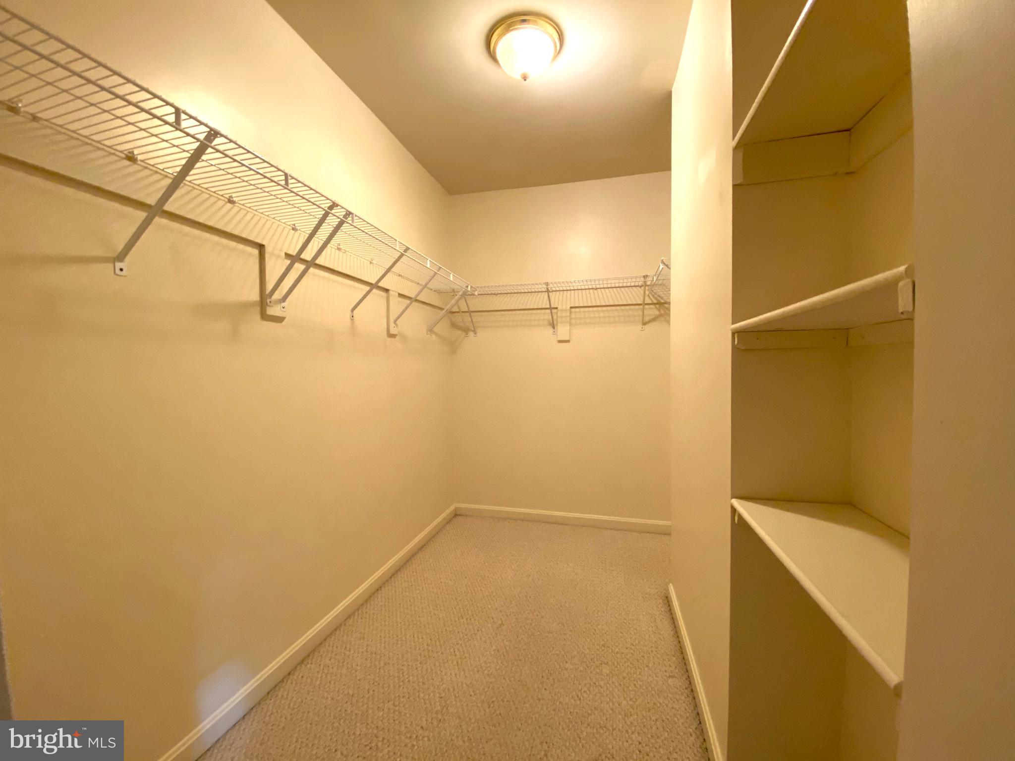 7684 GREEN GARLAND DR