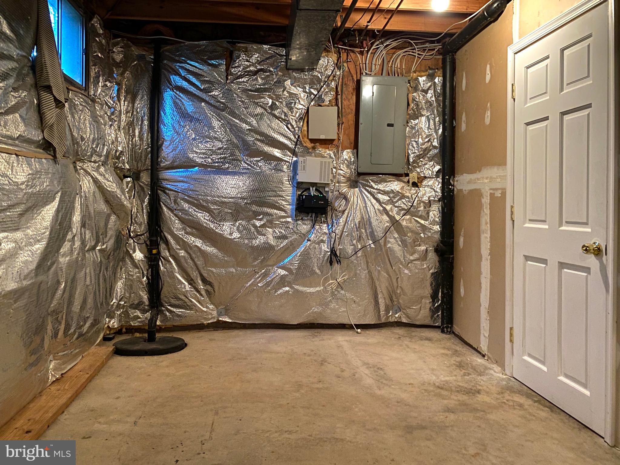 7684 GREEN GARLAND DR