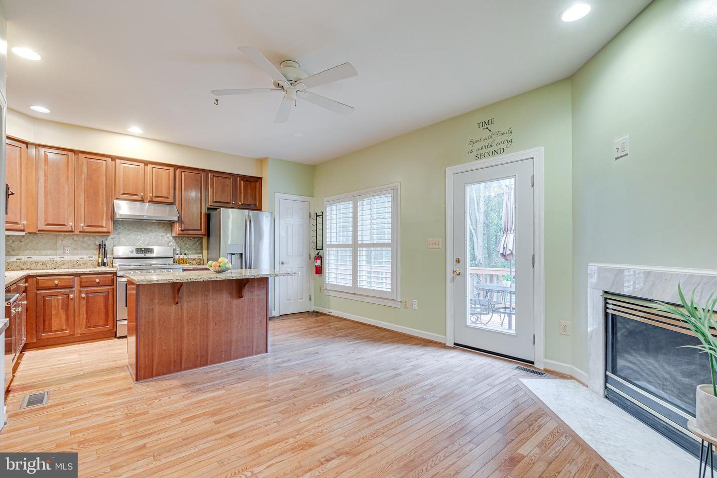 6408 GLADYS MAY LN