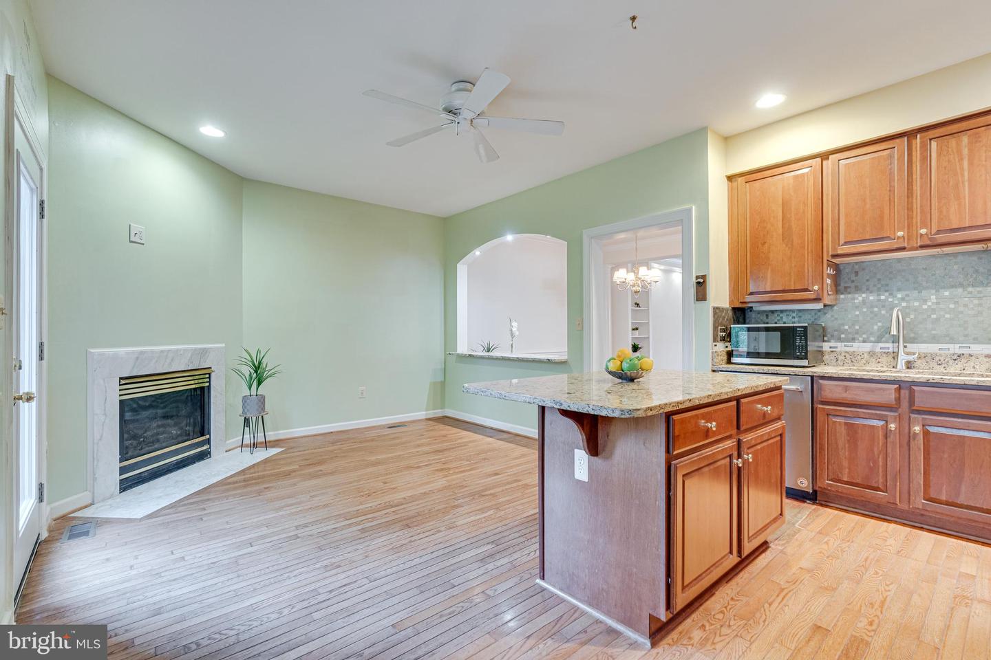 6408 GLADYS MAY LN