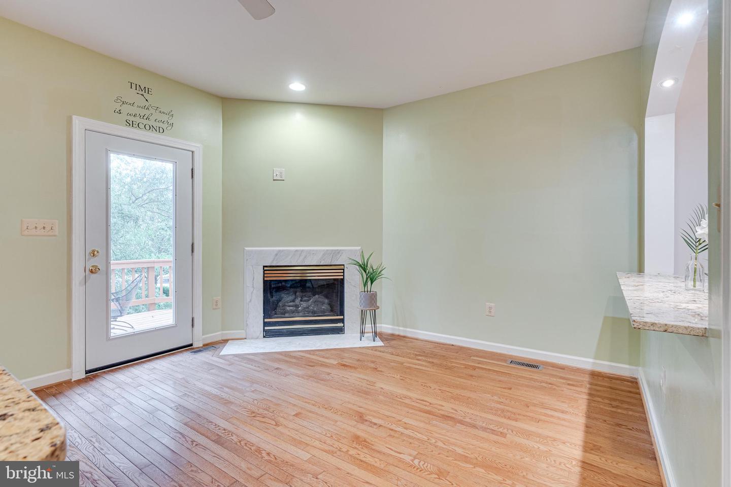 6408 GLADYS MAY LN